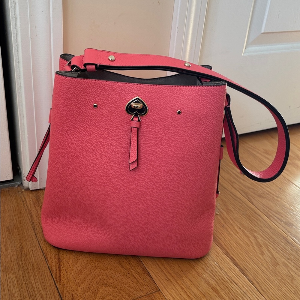 Kate Spade Marti Convertible Pebbled Leather bucket bag in carnation pink - Picture 9 of 16